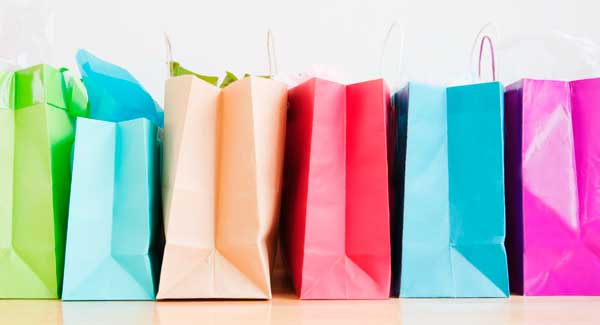 Imagem de sacolas com produtos para revenda